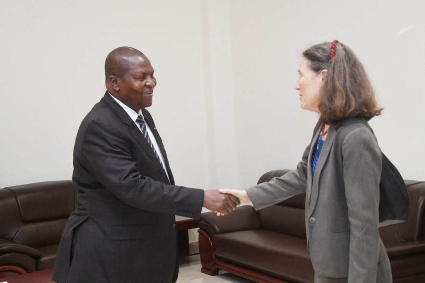 RCA : le président Touadera reçoit l’ambassadeur des États-Unis RCA : le président Touadera reçoit l’ambassadeur des États-Unis