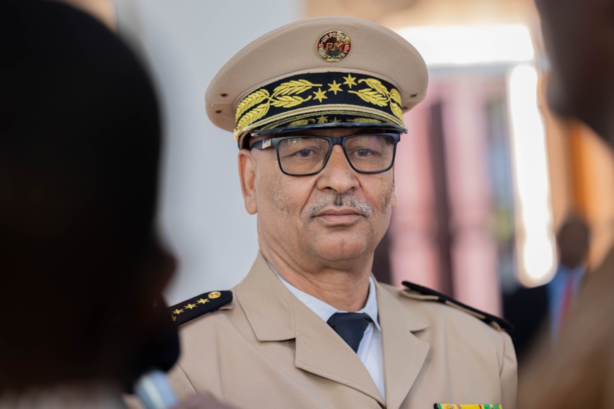 Mali : le président de la transition donne des orientations au nouveau gouverneur de Kidal Mali : le président de la transition donne des orientations au nouveau gouverneur de Kidal
