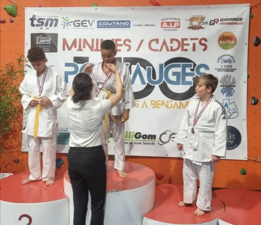 Judo : Ayoub Abdelbagi, le prodige Franco-Tchadien triomphe lors d’un tournoi en France Judo : Ayoub Abdelbagi, le prodige Franco-Tchadien triomphe lors d’un tournoi en France