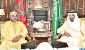 Visites stratégiques du Roi du Maroc en Arabie Saoudite et aux Emirats Arabes Unis (1ère partie) Visites stratégiques du Roi du Maroc en Arabie Saoudite et aux Emirats Arabes Unis (1ère partie)