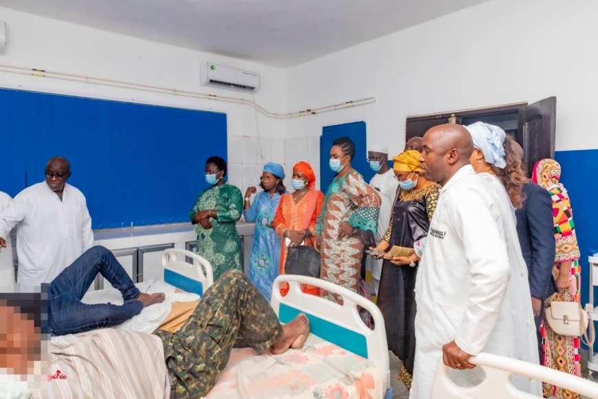 Guinée : Les émissaires de la première dame au chevet des victimes de l’incendie