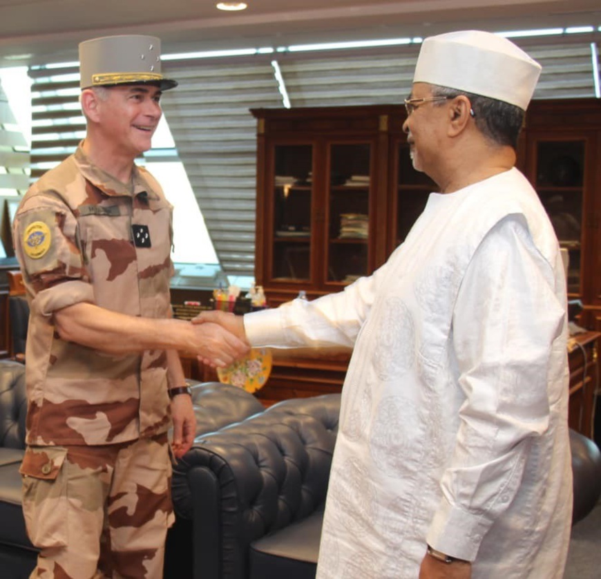 Coopération Tchad – France : L’Inspecteur des armées françaises reçu en audience au ministère des Affaires étrangères Coopération Tchad – France : L’Inspecteur des armées françaises reçu en audience au ministère des Affaires étrangères