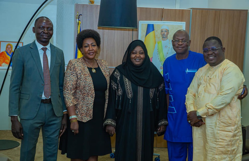 Tchad : Les inondations fluviales dans la province du Lac préoccupent la coordinatrice résidente du système des Nations Unies au Tchad et la ministre de l'Action sociale, de la Solidarité nationale et des Affaires humanitaires