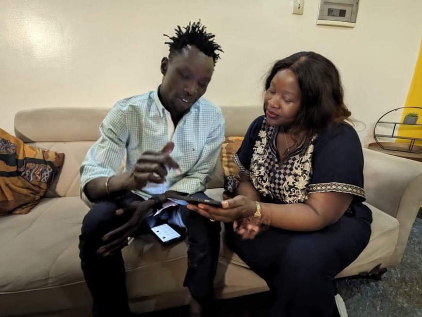 Tchad : L’artiste plasticien Appolinaire Guidimbaye présentera ses magnifiques œuvres à Washington DC en mars prochain Tchad : L’artiste plasticien Appolinaire Guidimbaye présentera ses magnifiques œuvres à Washington DC en mars prochain