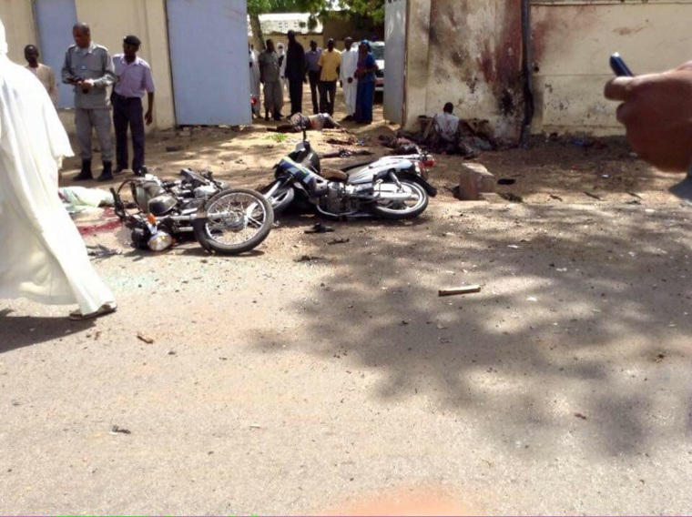 Le kamikaze à l'école de police ce matin. Crédit photo : Twitter/Bobmoustach