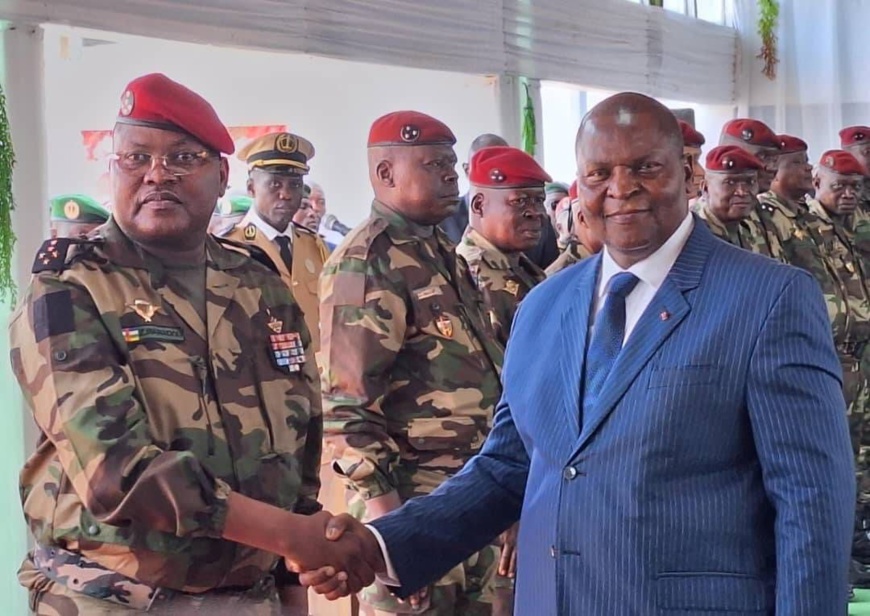 Centrafrique : 16 officiers promus au grade supérieur Centrafrique : 16 officiers promus au grade supérieur