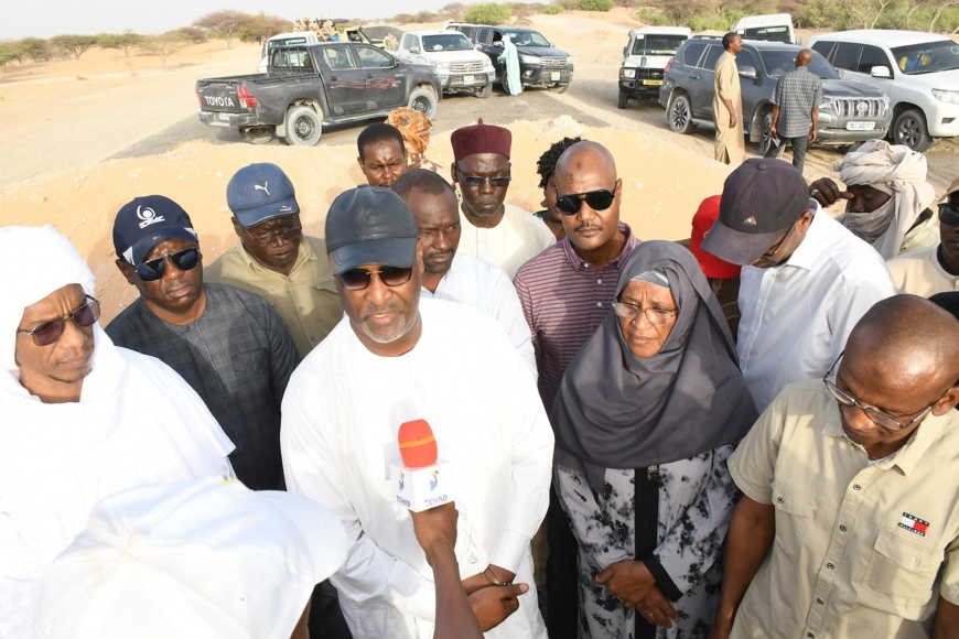 Tchad : Le ministre des Infrastructures exprime sa déception face à la lenteur de l'état d'avancement de la construction de la route transsaharienne Tchad : Le ministre des Infrastructures exprime sa déception face à la lenteur de l'état d'avancement de la construction de la route transsaharienne