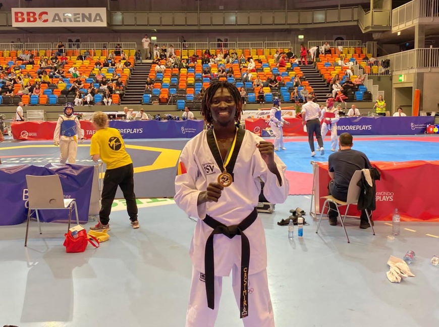 Taekwondo : Le tchadien Betel Casimir décroche l'or en Suisse Taekwondo : Le tchadien Betel Casimir décroche l'or en Suisse
