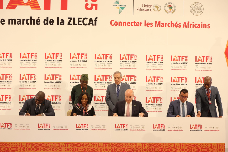 L'Algérie signe l'accord d'accueil de la Foire commerciale intra-africaine 2025 L'Algérie signe l'accord d'accueil de la Foire commerciale intra-africaine 2025