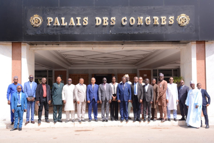 BAD-GIABA : un projet de lutte contre le blanchiment d’argent et le financement du terrorisme en Afrique BAD-GIABA : un projet de lutte contre le blanchiment d’argent et le financement du terrorisme en Afrique