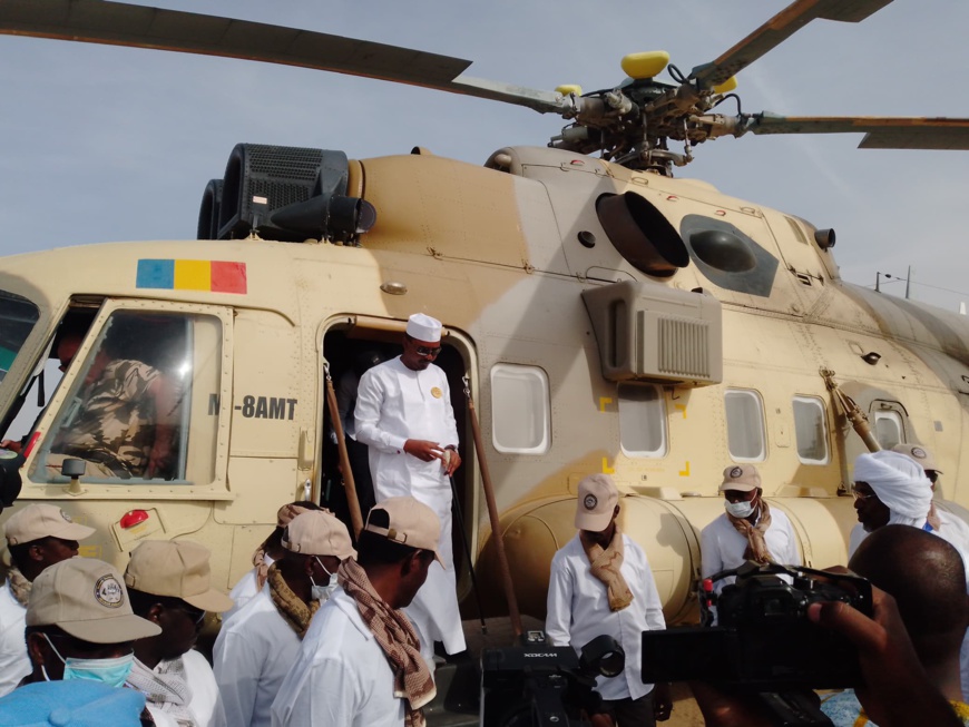 Tchad : Le candidat de la coalition pour un Tchad Uni, Mahamat Idriss Deby Itno, a organisé un meeting à Moussoro Tchad : Le candidat de la coalition pour un Tchad Uni, Mahamat Idriss Deby Itno, a organisé un meeting à Moussoro