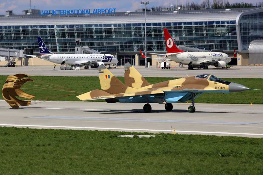 MiG-29 tchadien en 2014. Crédit photo : Oleg Volkov MiG-29 tchadien en 2014. Crédit photo : Oleg Volkov