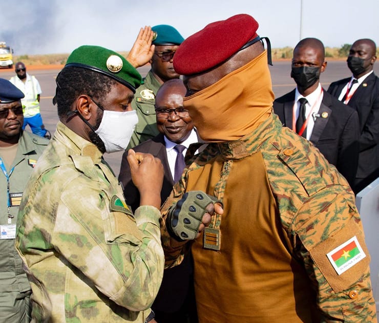 Le colonel Assimi Goïta attendu à Ouagadougou pour une visite de travail
