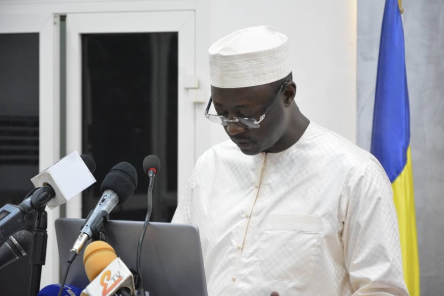 Tchad : Abbas Mahamat Tolli échange avec le public sur le rôle du capital humain dans le développement économique