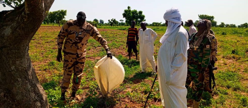 Tchad : Un engin spatial non identifié s'écrase dans un champ à Zagobo Tchad : Un engin spatial non identifié s'écrase dans un champ à Zagobo