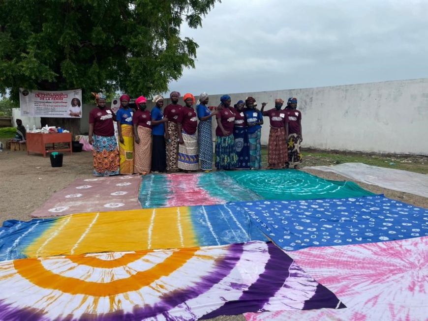 Ligue Tchadienne des Droits des Femmes : 14 femmes victimes de VBG ou vulnérables formées en teinture textile à Fianga Ligue Tchadienne des Droits des Femmes : 14 femmes victimes de VBG ou vulnérables formées en teinture textile à Fianga