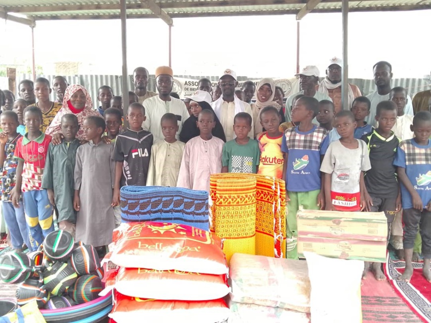 Tchad : L'Union des Jeunes Tchadiens pour le Brassage apporte un soutien précieux aux orphelins du centre Salsabil Alhilali Tchad : L'Union des Jeunes Tchadiens pour le Brassage apporte un soutien précieux aux orphelins du centre Salsabil Alhilali