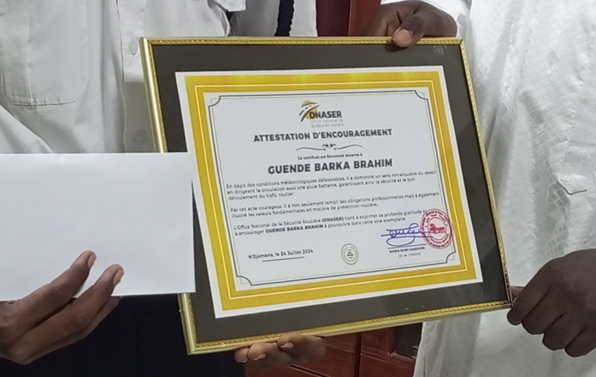 Tchad : l’ONASER récompense Guende Barka Brahim pour son travail acharné
