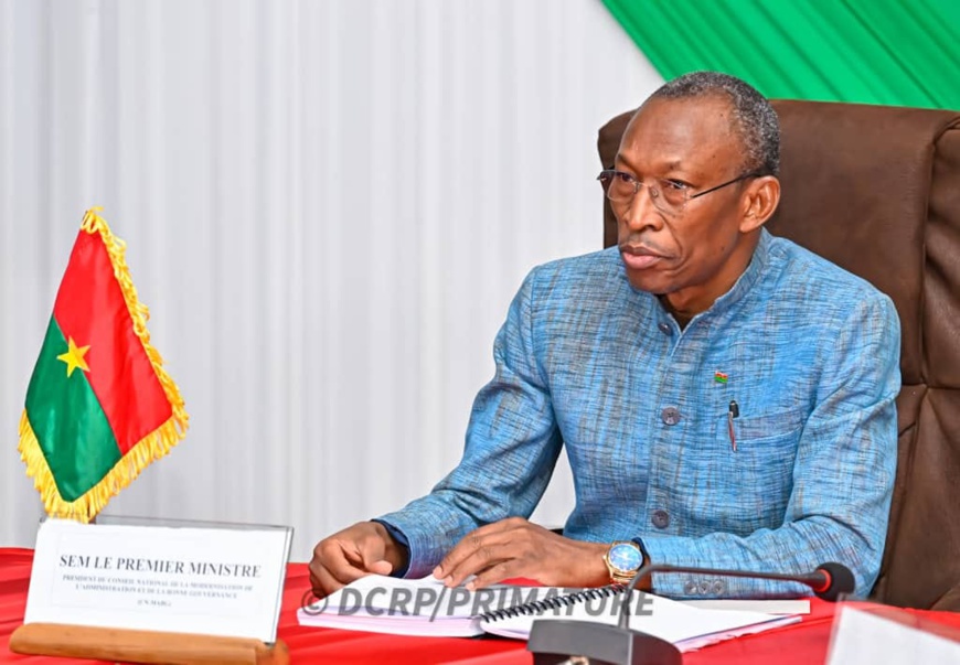 Le Burkina Faso en quête d'une modernisation administrative adaptée à ses spécificités Le Burkina Faso en quête d'une modernisation administrative adaptée à ses spécificités