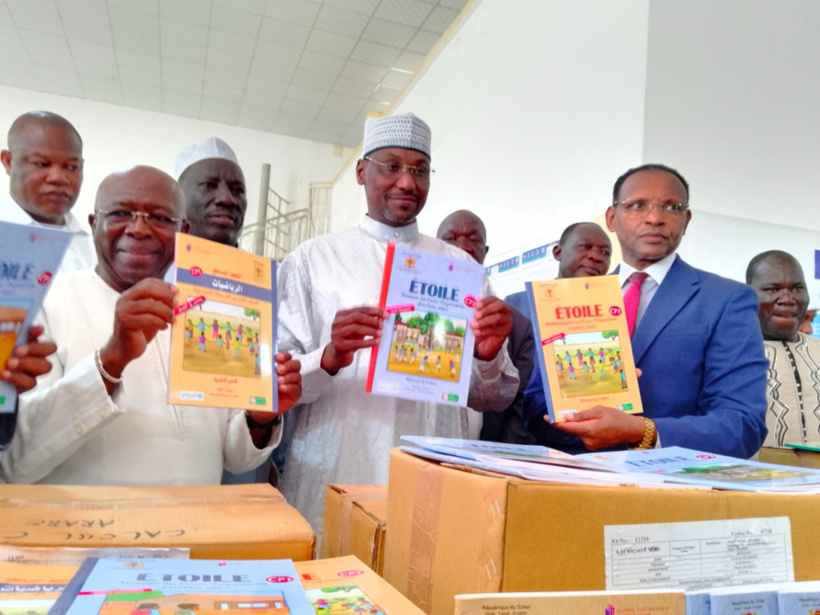 Tchad : L'UNICEF dote le Ministère de l'Éducation nationale en manuels et guides de calcul et de lecture Tchad : L'UNICEF dote le Ministère de l'Éducation nationale en manuels et guides de calcul et de lecture