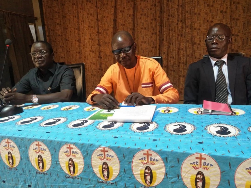 Tchad - Mayo-Kebbi Ouest : Présentation du Livre de Pahimi Padacké Albert Tchad - Mayo-Kebbi Ouest : Présentation du Livre de Pahimi Padacké Albert