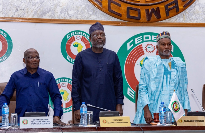 Mali : la CEDEAO condamne les attaques terroristes contre les installations militaires à Bamako Mali : la CEDEAO condamne les attaques terroristes contre les installations militaires à Bamako