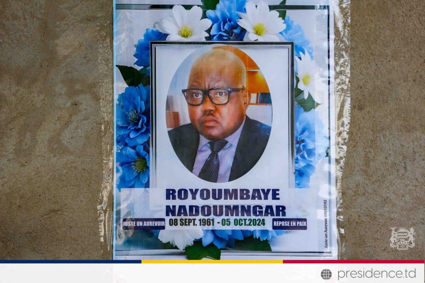 Tchad : le réconfort du chef de l’Etat après le décès du conseiller Royoumbaye Nadoumngar Tchad : le réconfort du chef de l’Etat après le décès du conseiller Royoumbaye Nadoumngar
