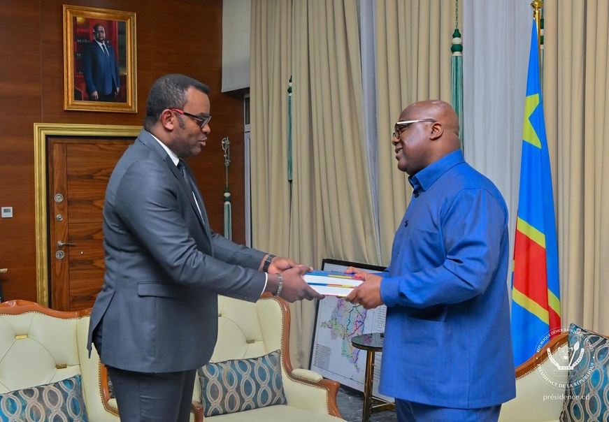 RDC : le chef de l’Etat a réceptionné les premiers annuaires des fonctionnaires de l’Etat RDC : le chef de l’Etat a réceptionné les premiers annuaires des fonctionnaires de l’Etat