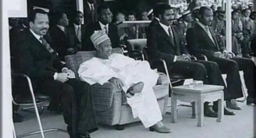 La démission d'Ahidjo le 4 novembre 1982 : Un tournant dans l'histoire politique du Cameroun La démission d'Ahidjo le 4 novembre 1982 : Un tournant dans l'histoire politique du Cameroun