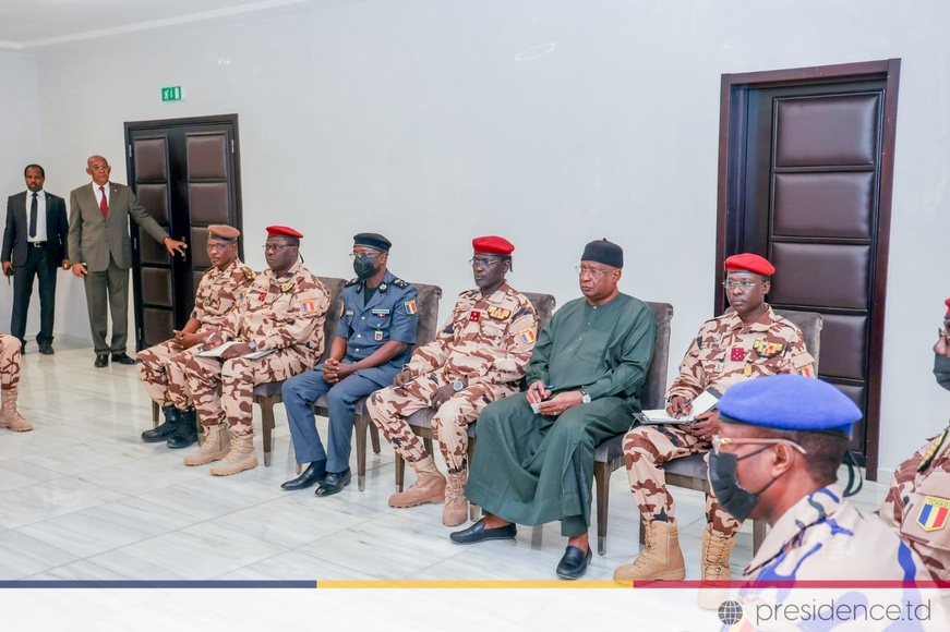 Tchad : Avant son départ pour Riyad, le Président Déby salue le courage des FDS et donne de nouvelles orientations