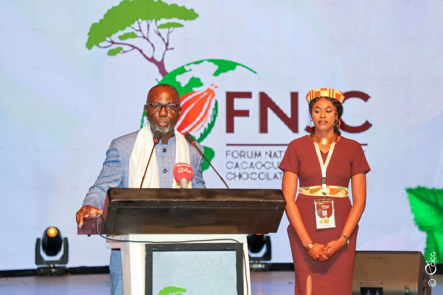 Côte d’Ivoire : le gouvernement encourage les jeunes à être les pionniers de la réinvention de la filière cacao Côte d’Ivoire : le gouvernement encourage les jeunes à être les pionniers de la réinvention de la filière cacao