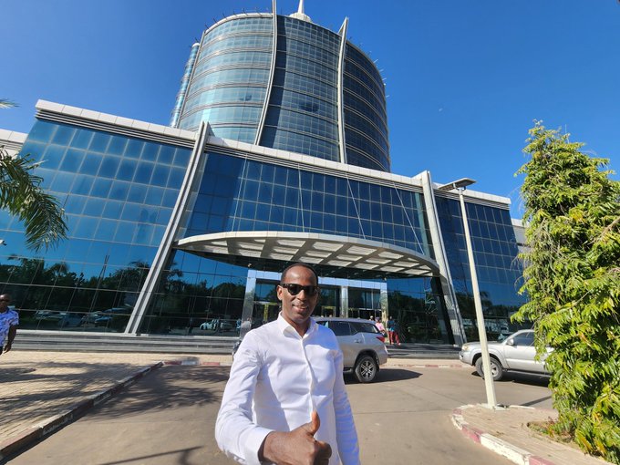 Tchad : Mamane Gondwana impressionné par l'architecture du siège de l'ONAMA