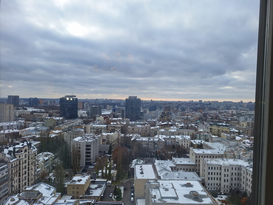 Au cœur de la guerre : La vie quotidienne en Ukraine après 1000 jours de conflit Au cœur de la guerre : La vie quotidienne en Ukraine après 1000 jours de conflit