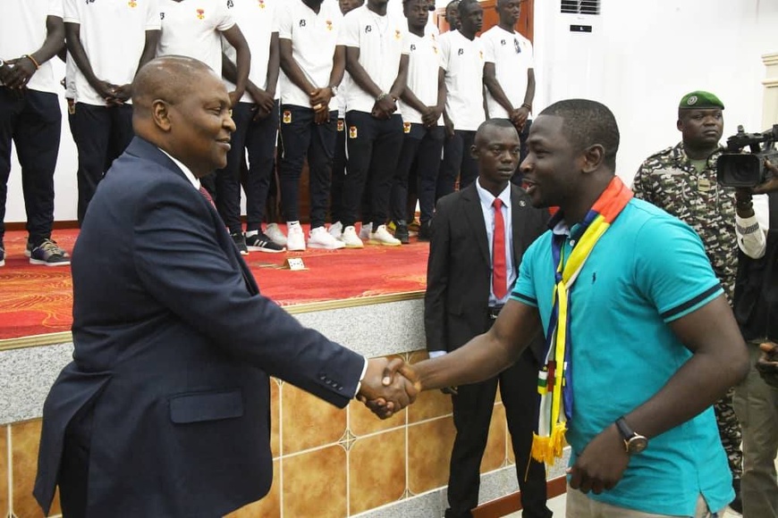 RCA : le président Touadera félicite les Fauves locaux pour leur qualification au Chan 2025 RCA : le président Touadera félicite les Fauves locaux pour leur qualification au Chan 2025