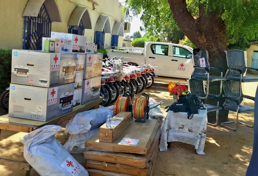 Le Tchad reçoit un important don de la Chine pour améliorer l'accès à l'eau potable Le Tchad reçoit un important don de la Chine pour améliorer l'accès à l'eau potable