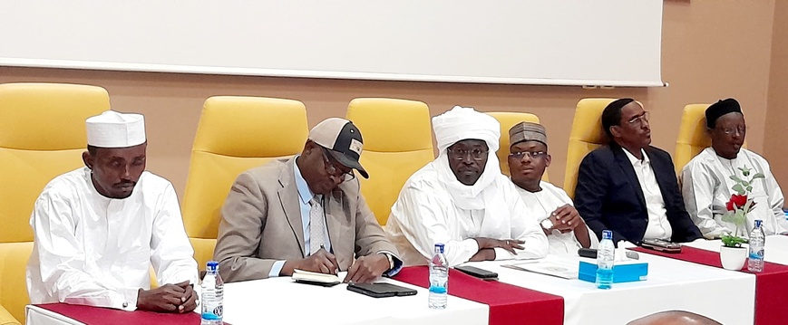 Tchad : présentation des vœux du nouvel an au DG de l'ONASA Tchad : présentation des vœux du nouvel an au DG de l'ONASA