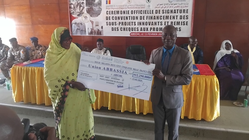 Tchad : à Abéché, le PRAPS2 remet des chèques aux promoteurs des différentes chaînes des valeurs Tchad : à Abéché, le PRAPS2 remet des chèques aux promoteurs des différentes chaînes des valeurs