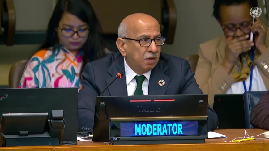 M.Navid Hanif, Sous-secrétaire général au développement économique du Département des affaires économiques et sociales (DESA), qui a servi de modérateur de la session. Photo : social.desa.un.org/csocd/63rd-session M.Navid Hanif, Sous-secrétaire général au développement économique du Département des affaires économiques et sociales (DESA), qui a servi de modérateur de la session. Photo : social.desa.un.org/csocd/63rd-session