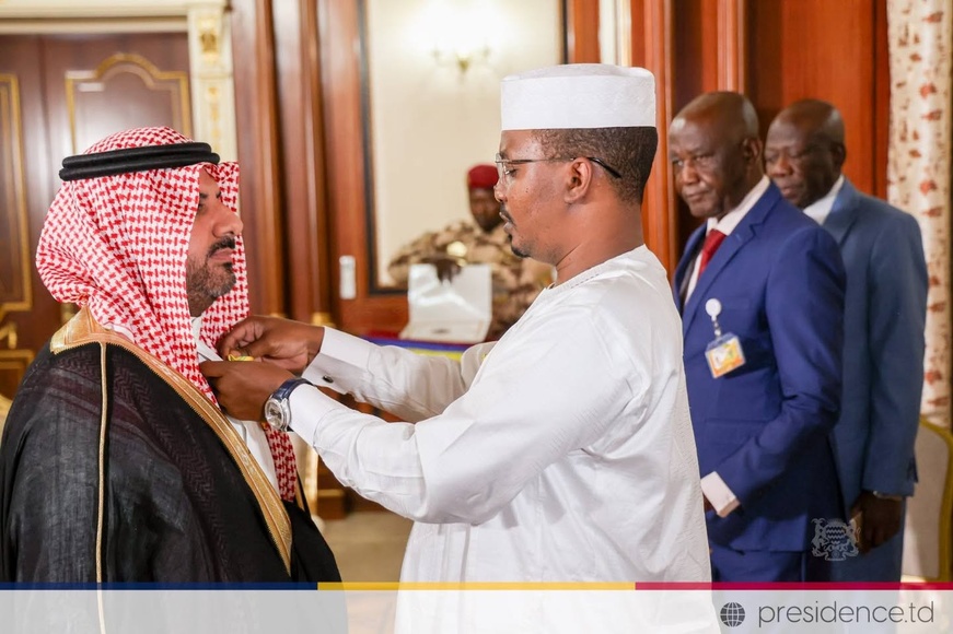 Coopération Tchad-Arabie Saoudite : L'Ambassadeur Alshehry élevé au grade d'Officier de l'Ordre National Coopération Tchad-Arabie Saoudite : L'Ambassadeur Alshehry élevé au grade d'Officier de l'Ordre National