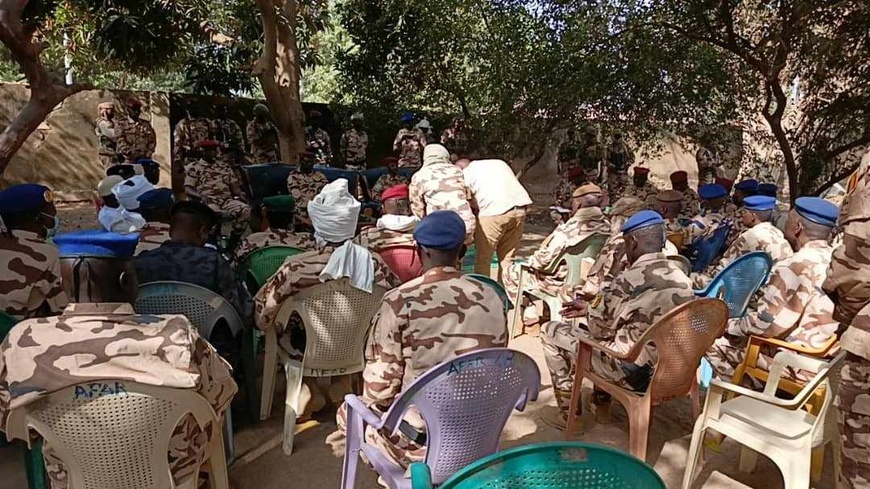 Tchad : le chef d’état-major de l’armée de terre a présidé une réunion de sécurité à Doba Tchad : le chef d’état-major de l’armée de terre a présidé une réunion de sécurité à Doba