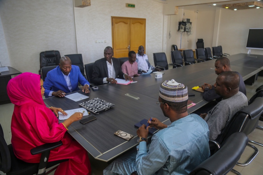 Tchad : Prise de fonction des nouveaux Secrétaires Généraux au Ministère du Pétrole, des Mines et de la Géologie Tchad : Prise de fonction des nouveaux Secrétaires Généraux au Ministère du Pétrole, des Mines et de la Géologie