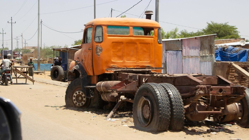 Renforcement de la sécurité routière à N'Djaména : Dialogue et mise en œuvre des réglementations Renforcement de la sécurité routière à N'Djaména : Dialogue et mise en œuvre des réglementations