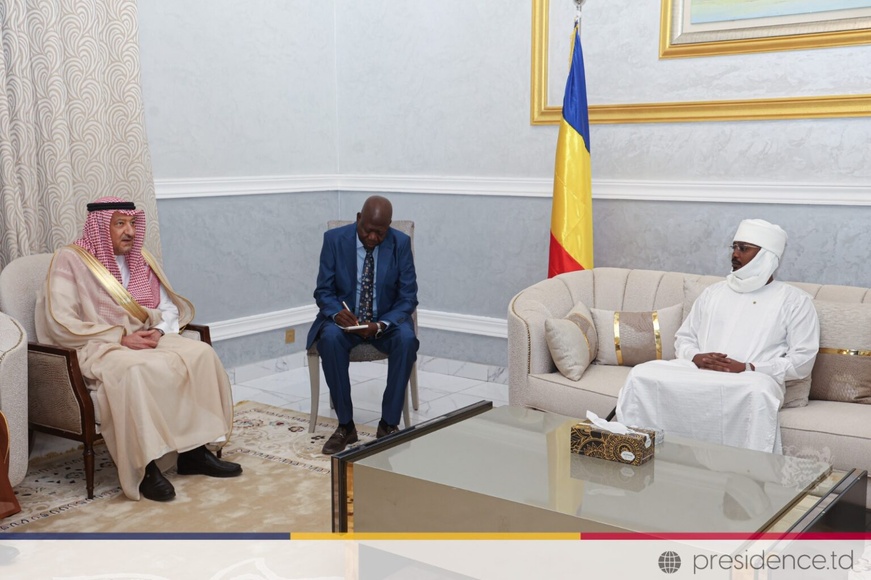 Rencontre diplomatique cruciale à Amdjarass : Tchad et Arabie Saoudite unis face à la crise soudanaise Rencontre diplomatique cruciale à Amdjarass : Tchad et Arabie Saoudite unis face à la crise soudanaise