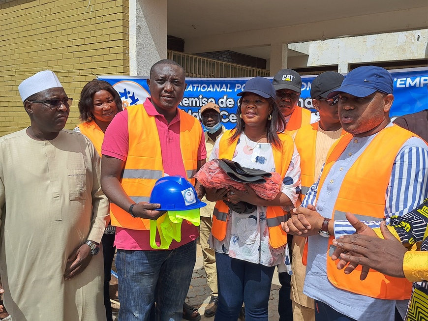 Tchad : L'ONPE a fait un don important de matériel de travail à la Commune de N'Djaména