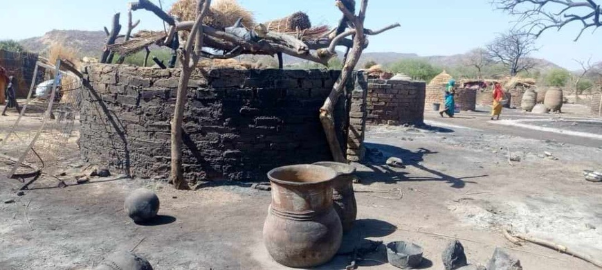 Tchad :  au Guéra, don de l'Association SAFI après l'incendie d'Am-nikel