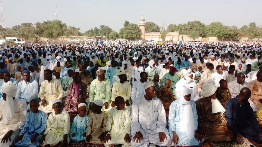 Aïd el-Fitr à Sarh : Une Célébration de Foi et de Fraternité Aïd el-Fitr à Sarh : Une Célébration de Foi et de Fraternité