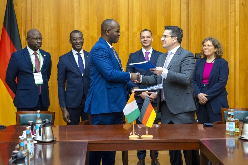 Côte d’Ivoire : 400 campements bientôt raccordés au réseau électrique par le photovoltaïque