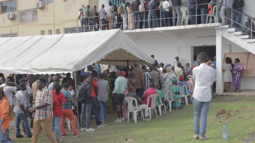 Gabon : Calme et forte mobilisation marquent le début du scrutin présidentiel