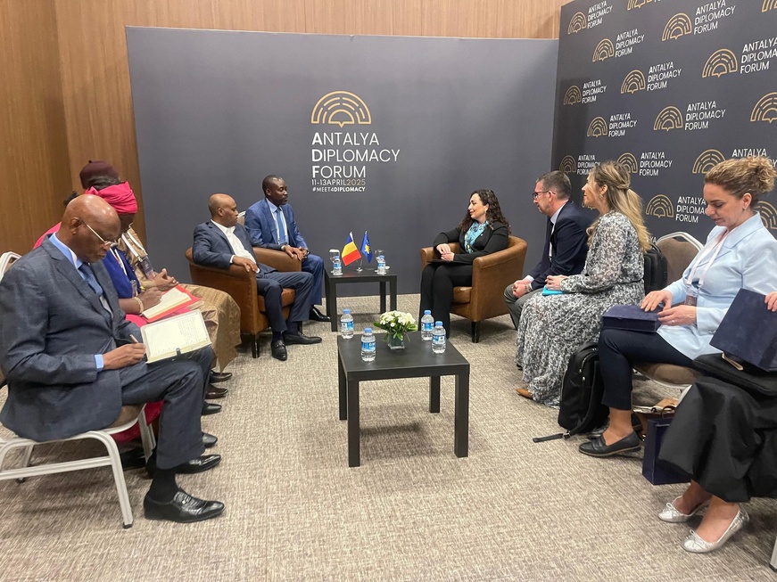 Tchad-Kosovo : Entretien diplomatique axé sur la coopération et la sécurité Tchad-Kosovo : Entretien diplomatique axé sur la coopération et la sécurité