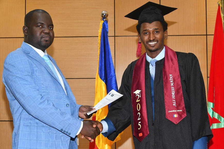 Tchad : Remise de Diplômes à 27 Contrôleurs Aériens Tchadiens formés à l'Académie Internationale Mohammed VI de Casablanca Tchad : Remise de Diplômes à 27 Contrôleurs Aériens Tchadiens formés à l'Académie Internationale Mohammed VI de Casablanca